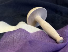 Parsinsieni projektipirkko.fi arkivé ateliervaatehuolto vaatekorjaus parsinta paikkaus parsiminen paikkaaminen diy käsityö villasukka Tuotteet vaatehuoltoon yhteistyössä Arkivé Atelierin kanssa!