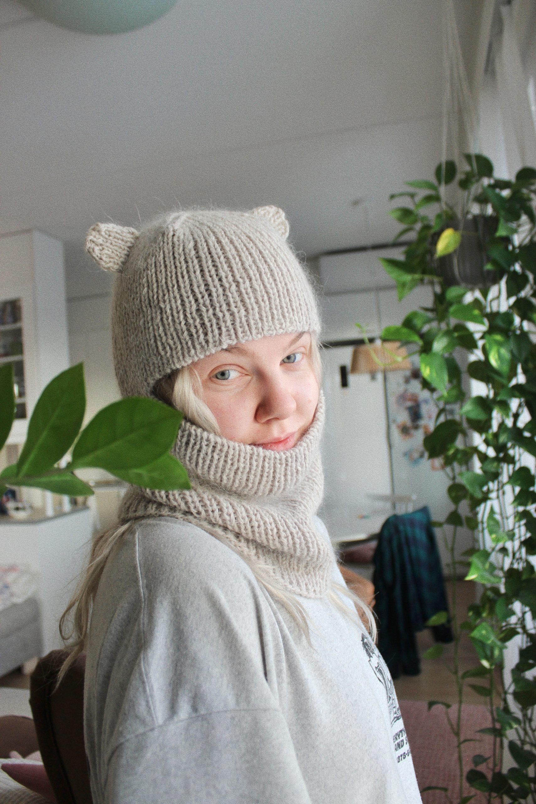 CUTE AND COOL - balaclava neuleohje by sensemmoista projektipirkko.fi kypärämyssy kypärälakki