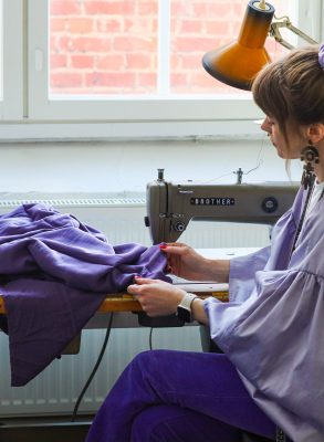 Projektipirkko Ompelija Ajanvaraus ompelimo ompelupalvelut vaasa posti vaatekorjaus vaatehuolto mittamuutos mittatilausompelu räätäli räätälöinti pukumuokkaus juhlapuku miesten puku